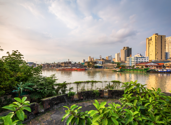 <h1 style='font-size:18px;'>Old and New Manila City Tour</h1><H2 style='color:#5E6D77;font-size:14px;'>4-hour private tour of the old and new city of Manila</H2>