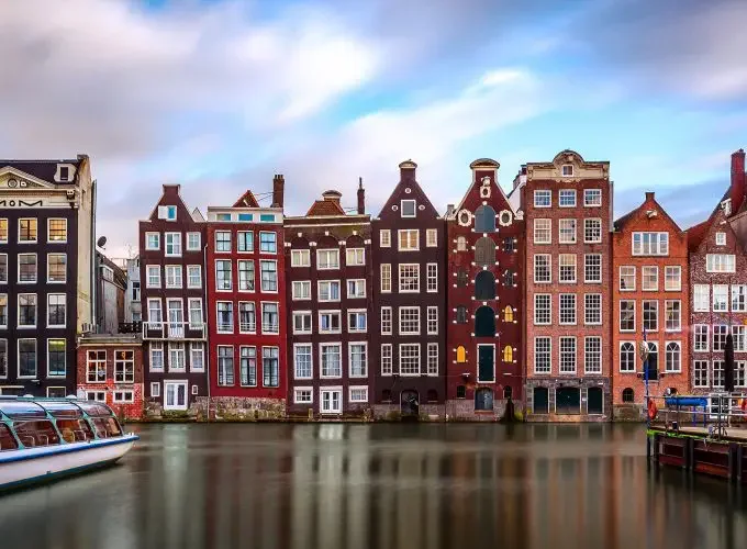 <h1 style='font-size:18px;'>جولة خاصة لمدة 4 ساعات في أمستردام (amsterdam hotel)</h1><H2 style='color:#5E6D77;font-size:14px;'> فندق أمستردام</H2>