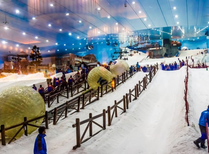 <h1 style='font-size:18px;'>Ski Dubai Tickets</h1><H2 style='color:#5E6D77;font-size:14px;'>Experience the Middle East’s Largest Ski Resort</H2>